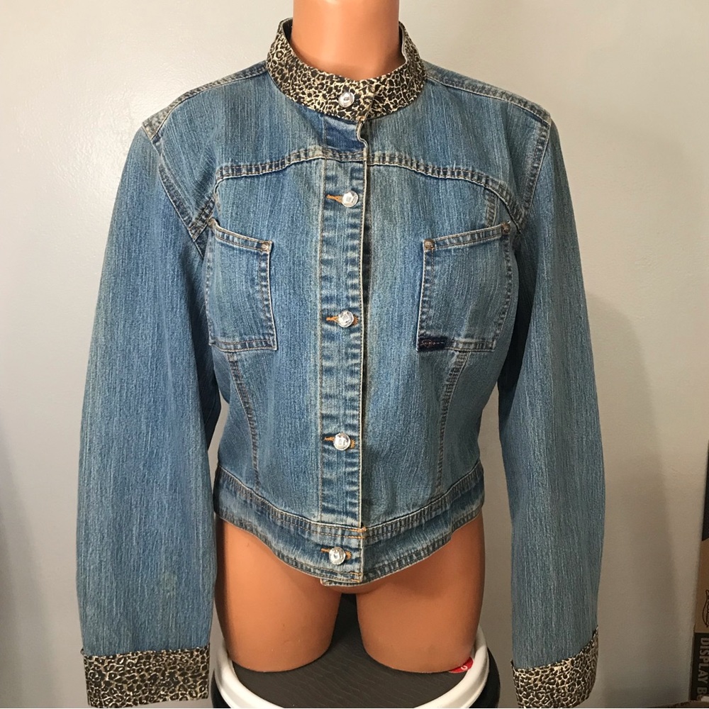 Fubu Denim Leopard Rhinestone Button Cropped Jean Jacket SZ L
